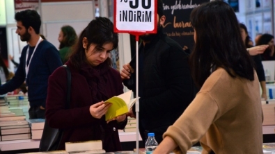 Günde ortalama 7 dakika kitap okuyoruz