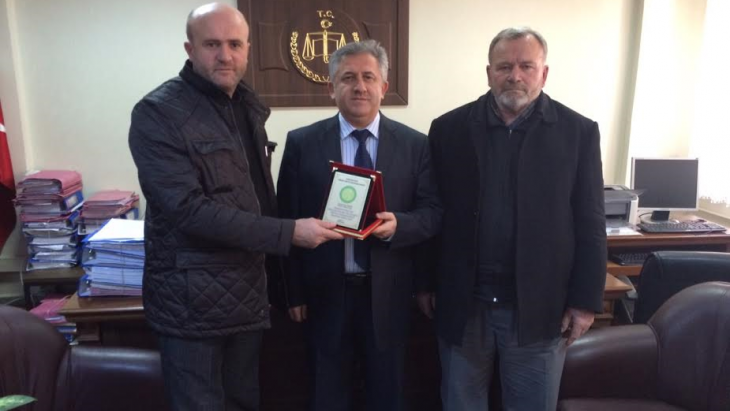 Tekirdağ Ağır Ceza Mahkemesi Başkanı Naci ERGİN'e Derneğimizden Plaket